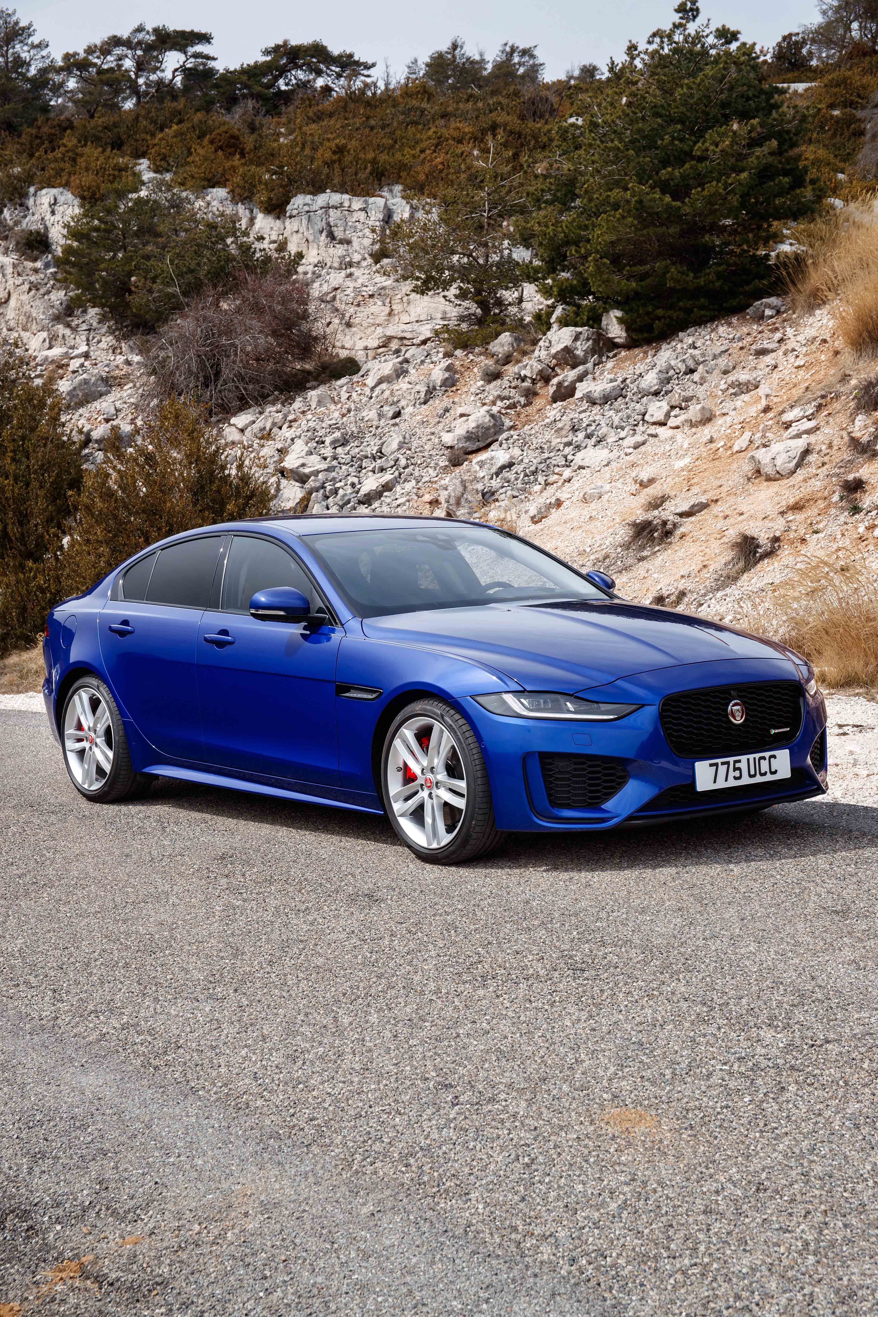 Jaguar XE Saloon