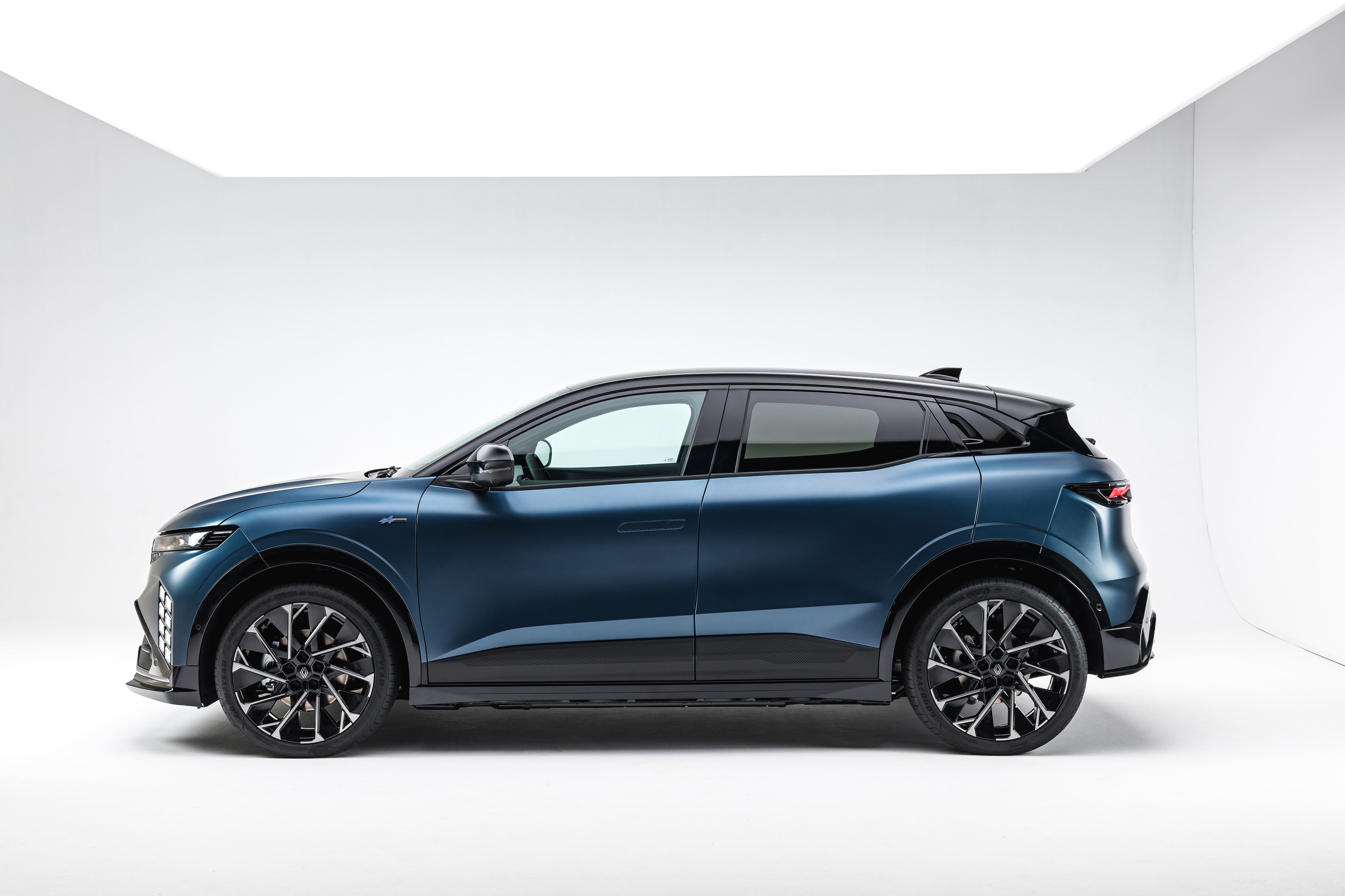 Updated Renault Megane E-Tech electric showing its redesigned front end with new lighting signature and grille