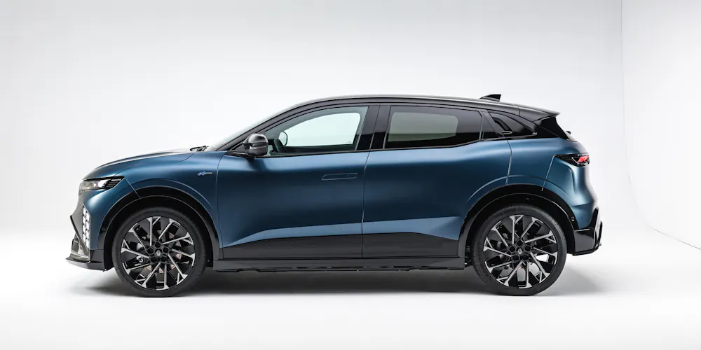 Updated Renault Megane E-Tech electric showing its redesigned front end with new lighting signature and grille