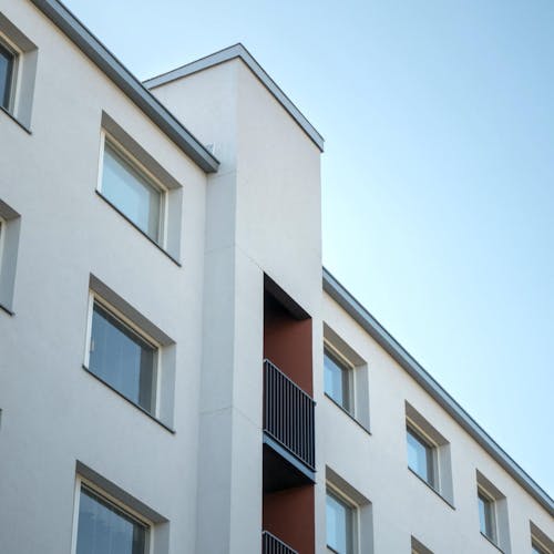 Außenansicht eines Mehrfamilienhauses