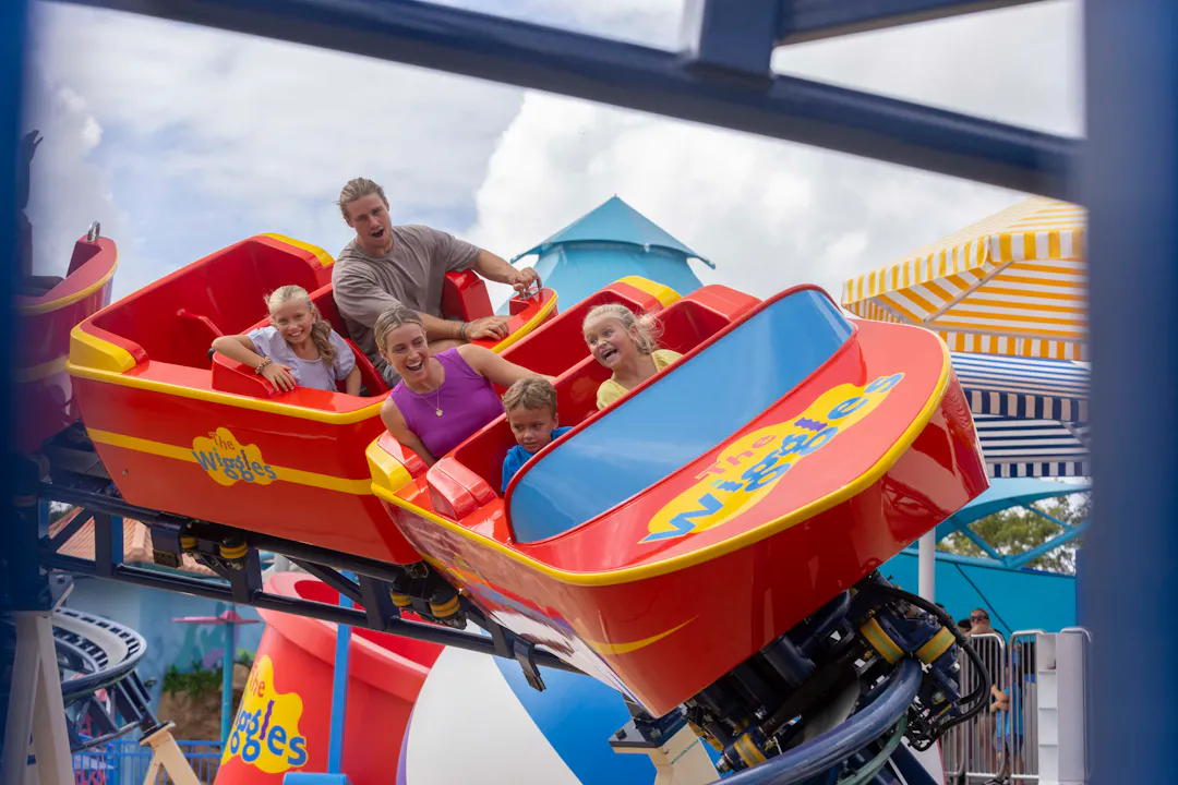 Big Red Boat Coaster | Dreamworld