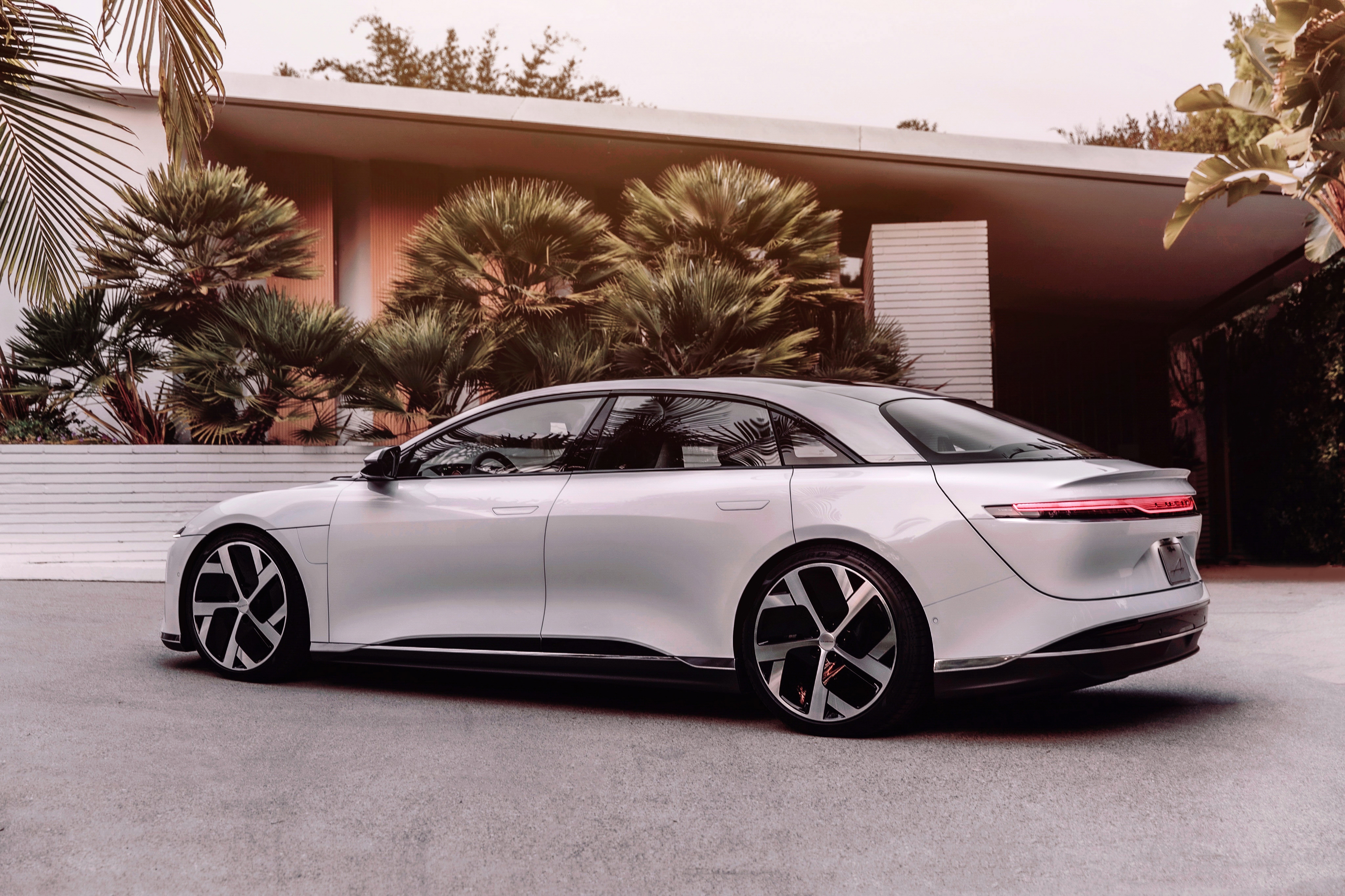 Lucid air outlet lease