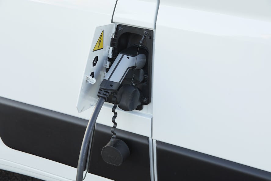 Citroen e-Relay charging