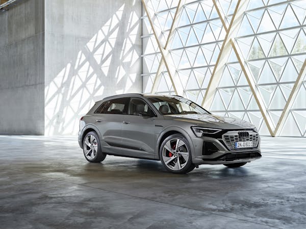 audi Q8 e-tron