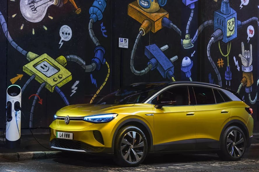 Volkswagen ID.4 using on street charging facility