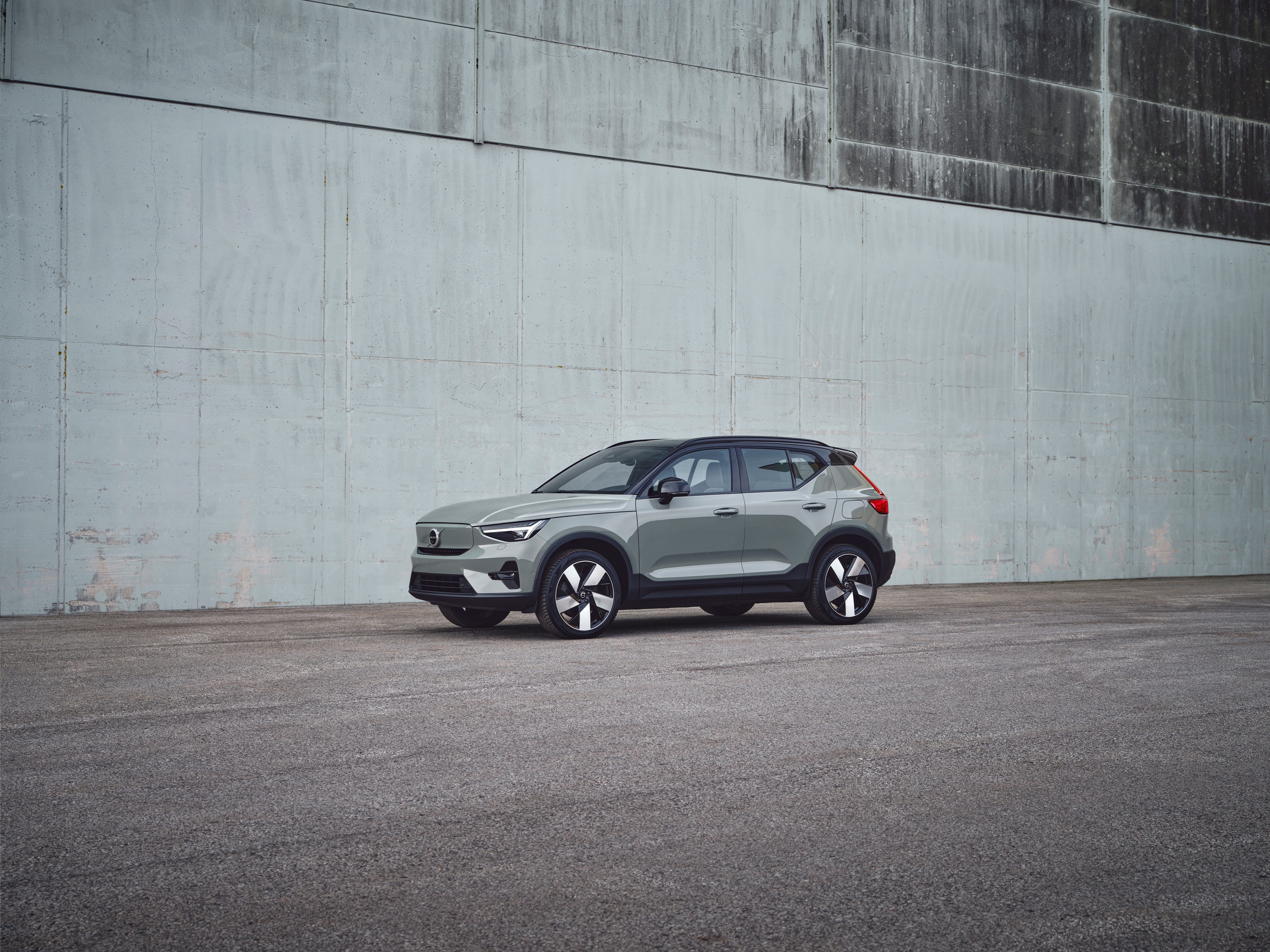 Leasing volvo xc40 deals recharge