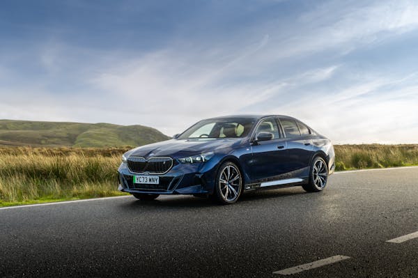 BMW i5 eDrive40 2023