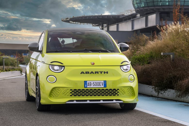Abarth 500e Scorpionissima