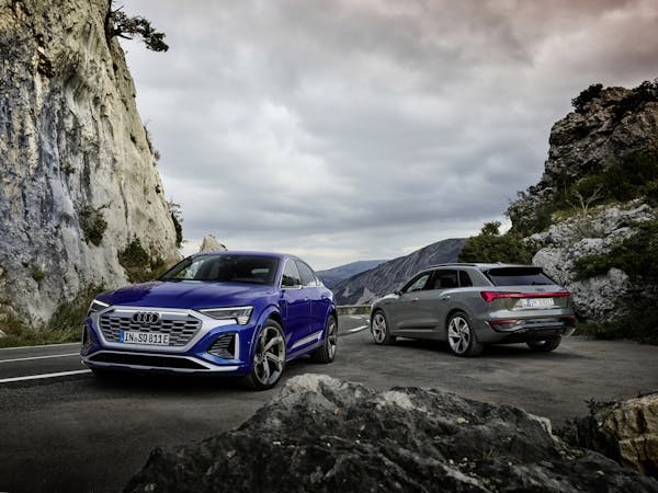 audi Q8 e-tron front and back
