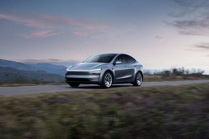Tesla Model Y 2025