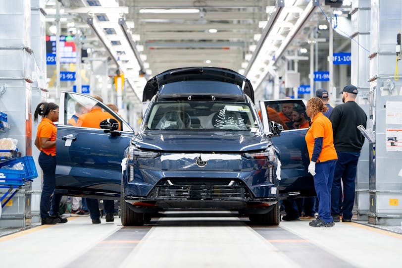 Volvo EX90 production