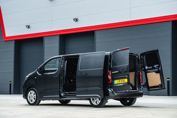 Vauxhall vivaro - doors open