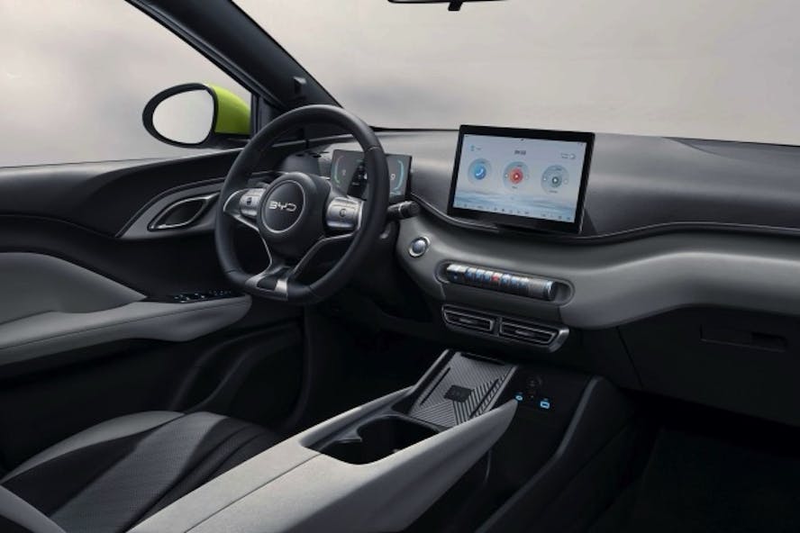 BYD Dolphin Surf interior