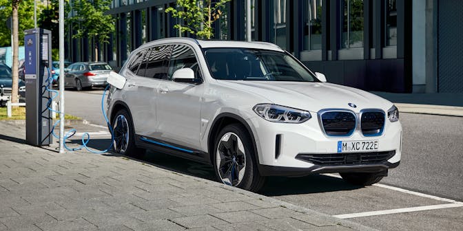 BMW ix3 charging