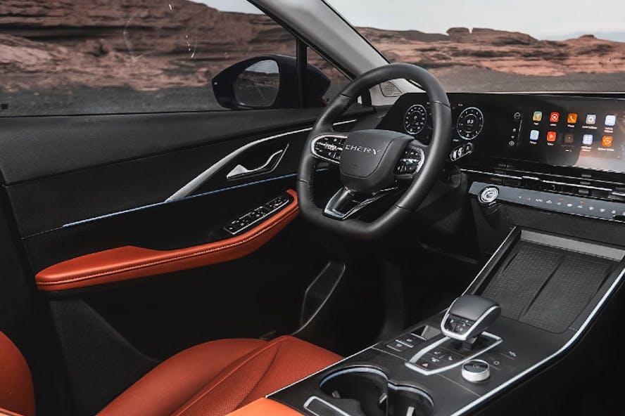 OMODA 5 interior - driver