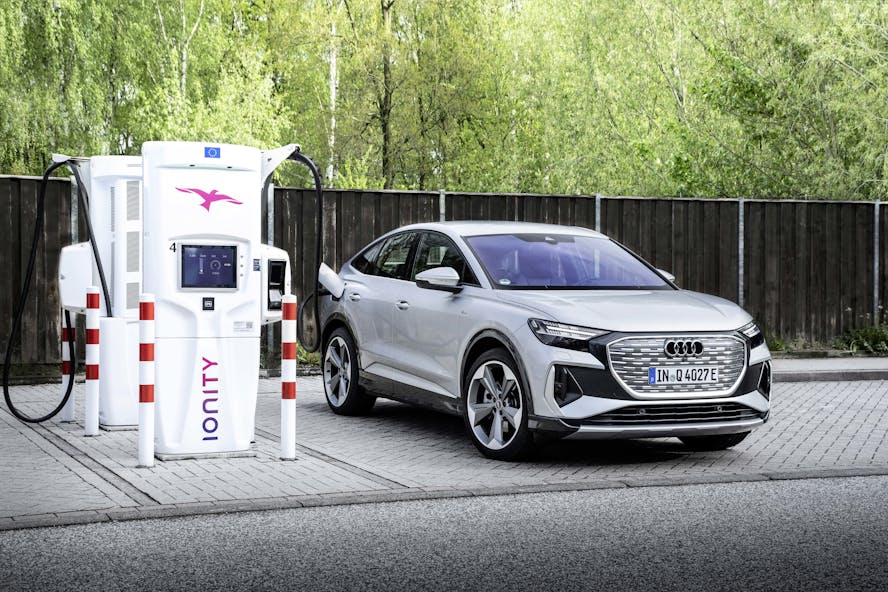 Audi Q4 e-tron Sportback charging