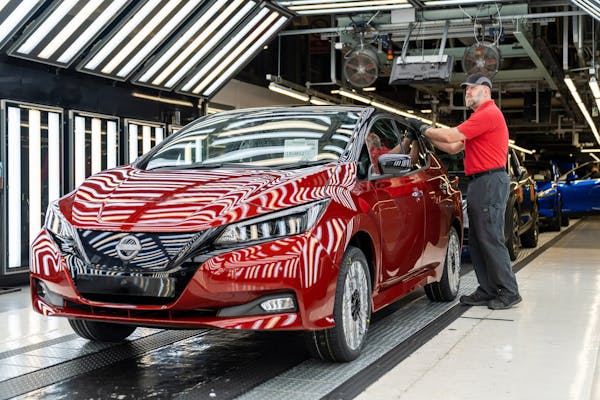 Nissan Leaf production line Sunderland