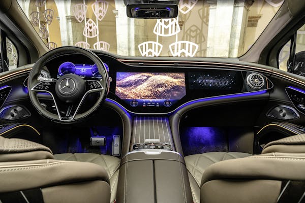Mercedes-Maybach EQS SUV