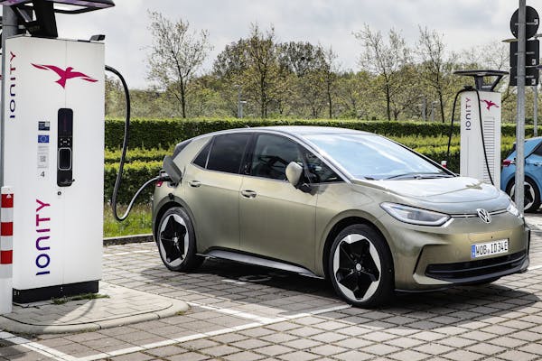 Volkswagen ID.3 facelift charging 2023