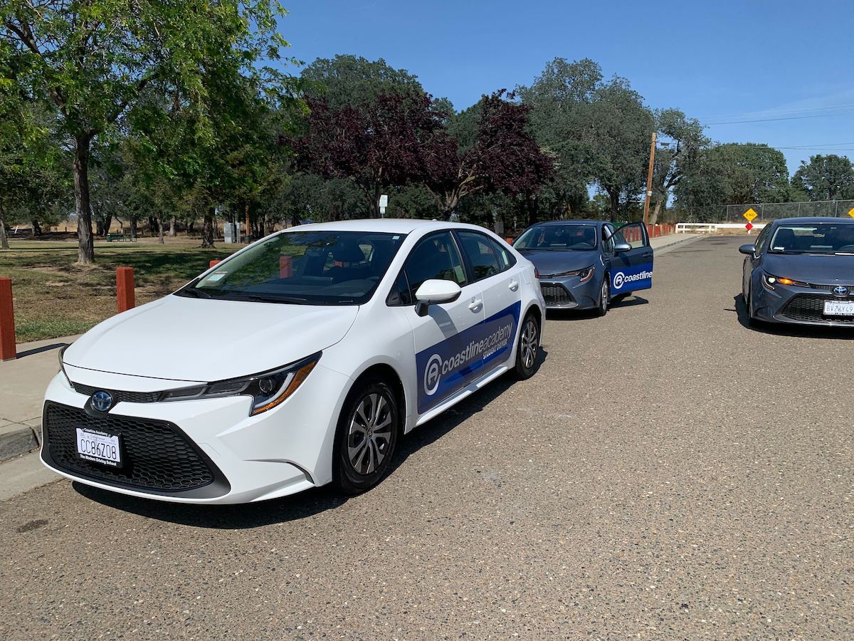 How Many Hours Do You Need With A Driving Instructor In Colorado? | 🚗  Coastline Academy