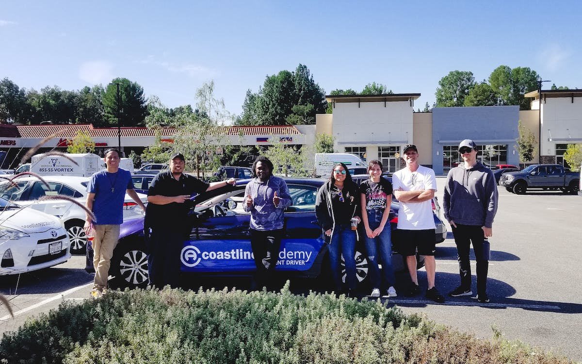 Wondering what to expect from your driving instructor at Coastline Academy? Get details on your driving lessons and instructor here!