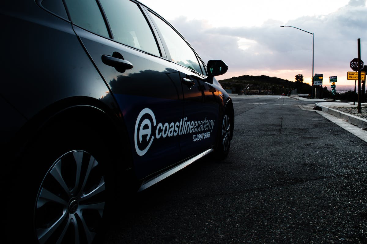 We breakdown the behind-the-wheel driving requirements for teens trying to get their driver's license in Colorado.
