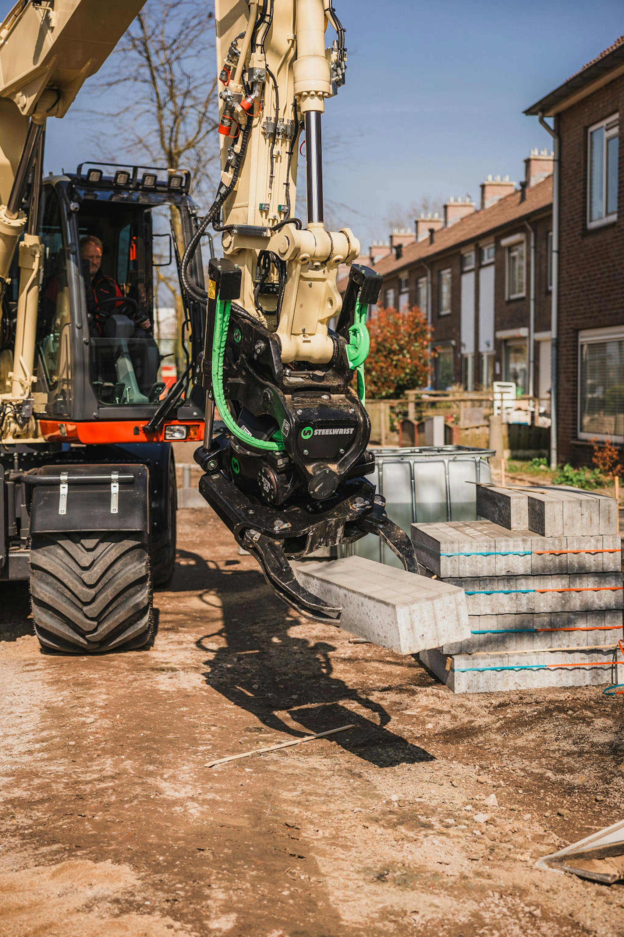 Steelwrist draaikantelstuk met grijper