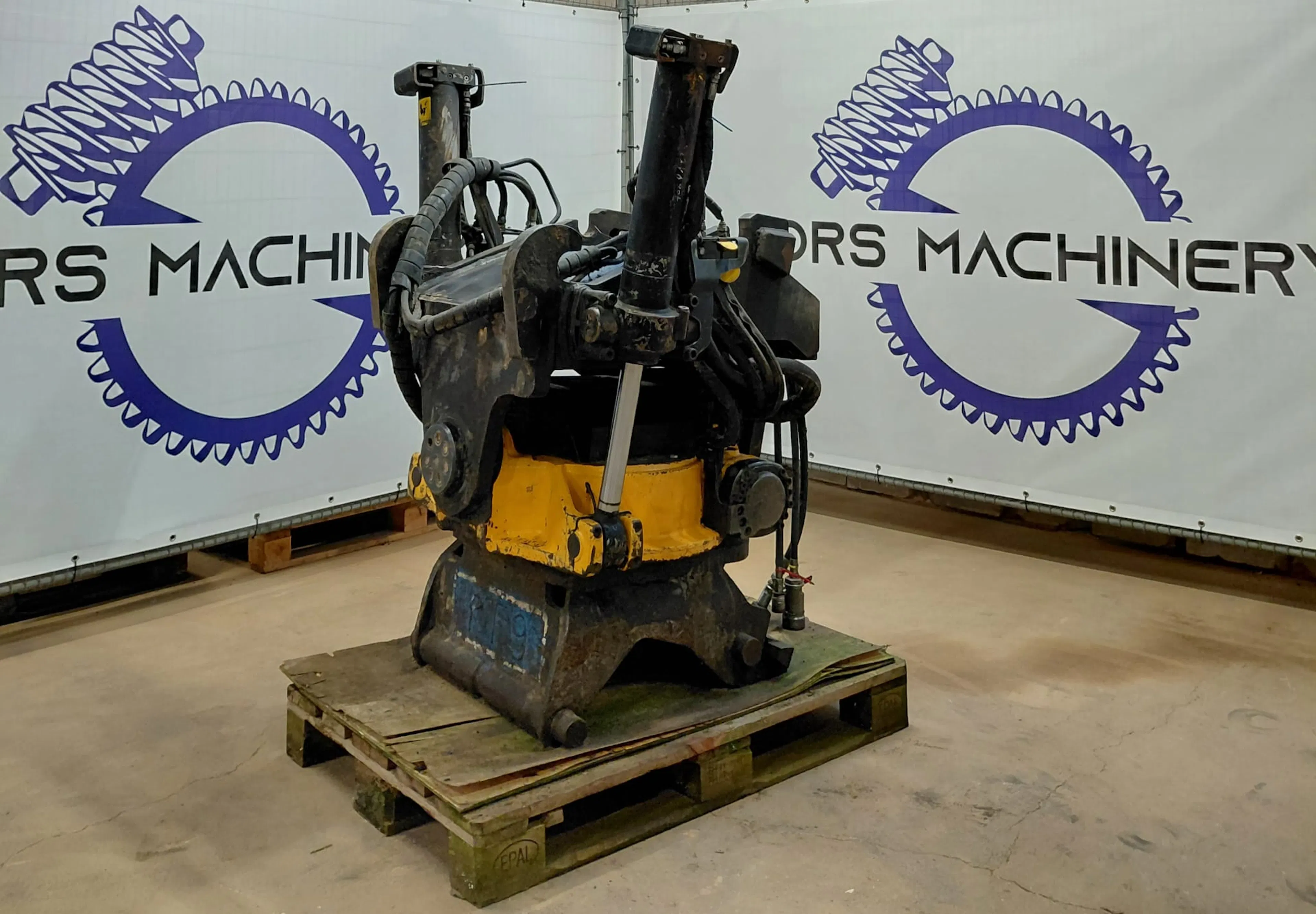 Gebruikte Engcon EC233