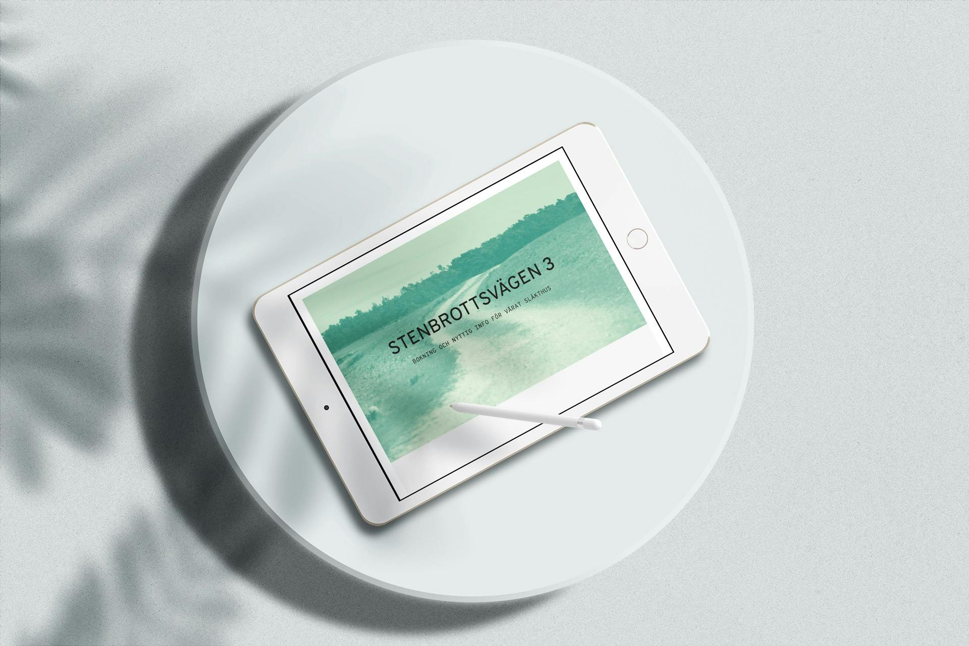 Close up of an white iPad showing the main view of the Stenbrottsvägen website