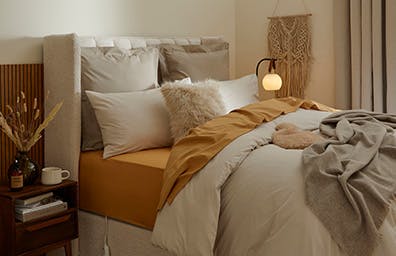 CREATE A COSY SLEEP SANCTUARY IN A SMALL SPACE