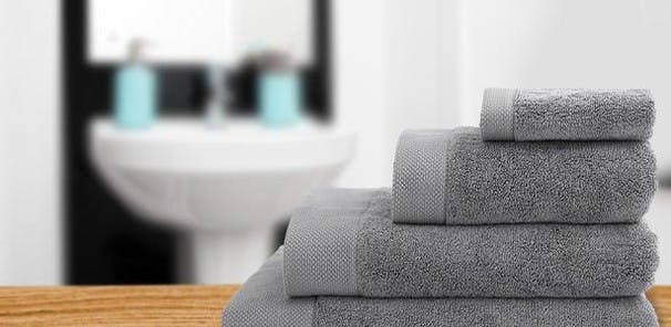 Using nothing but premium quality American-grown Supima cotton, these indulgently thick towels combine superior absorbency and minimal shedding with an opulent look and incredible softness that will last.