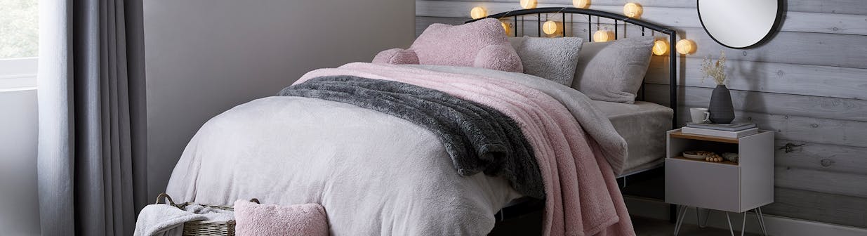 Teddy Bear's Sleepover