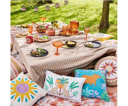 Picnic table with cushions