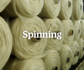 The carded wool is spun into yarn either by hand or using a spinning wheel. The thickness and twist of the yarn can be adjusted to ensure the desired texture. 