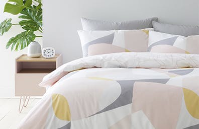 SHOP BEDDING