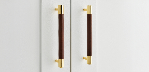 DOOR HANDLES AND KNOBS