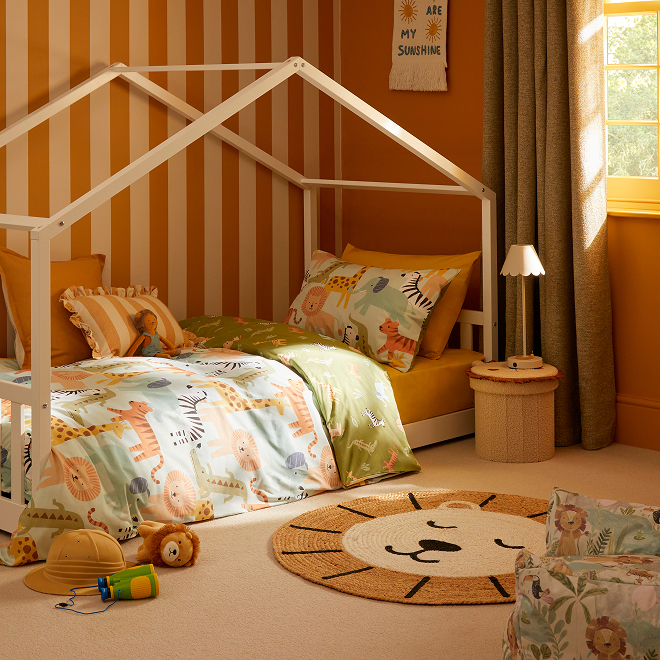 Kids' furniture