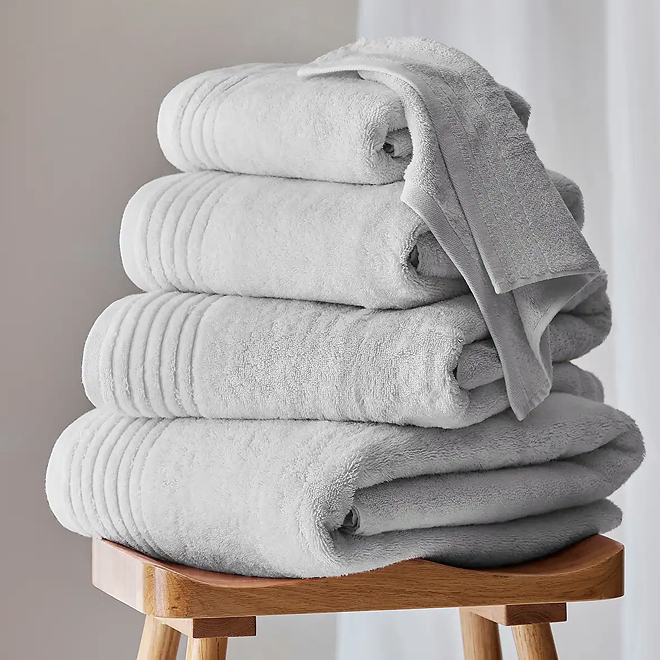 Luxury towels & bathmats