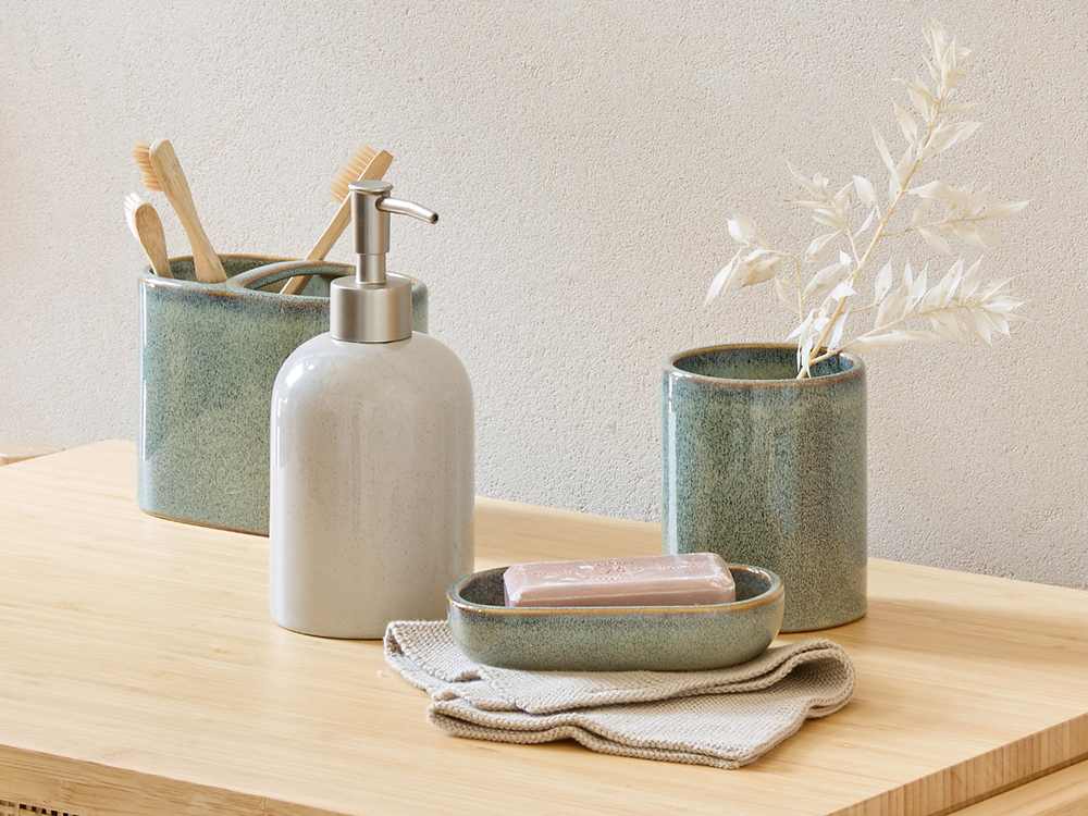 Bathroom accessories