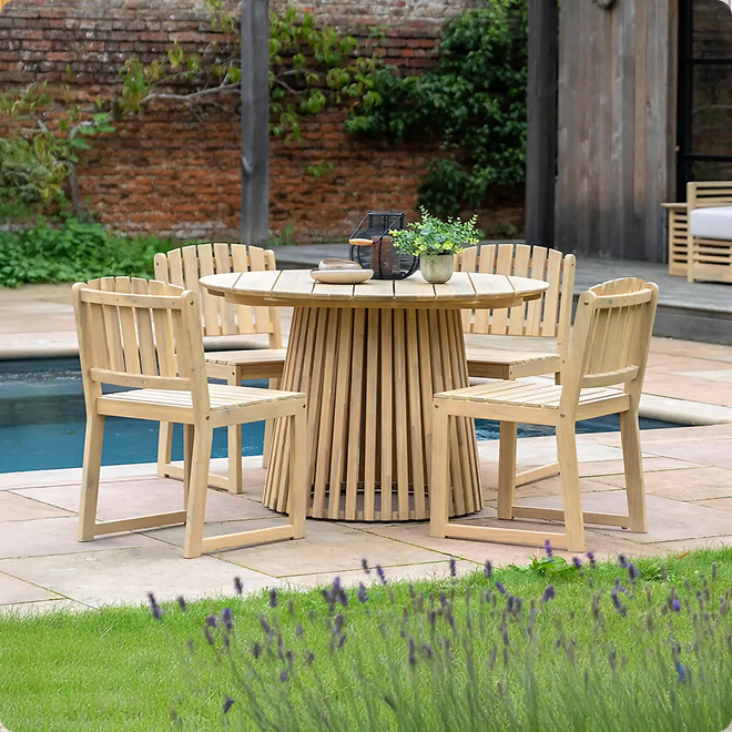 Cedar & Sage Cento 4 Seater Round Outdoor Dining Table