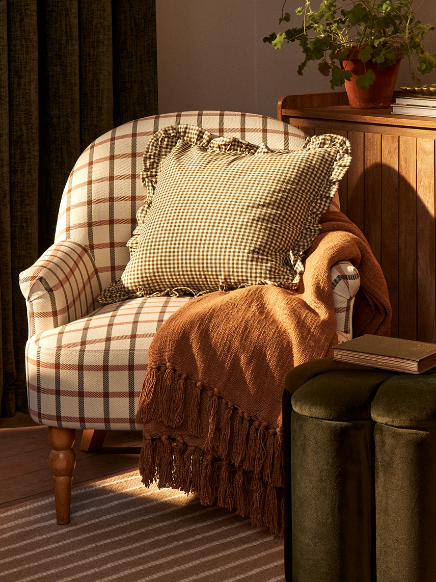 Cushions & throws