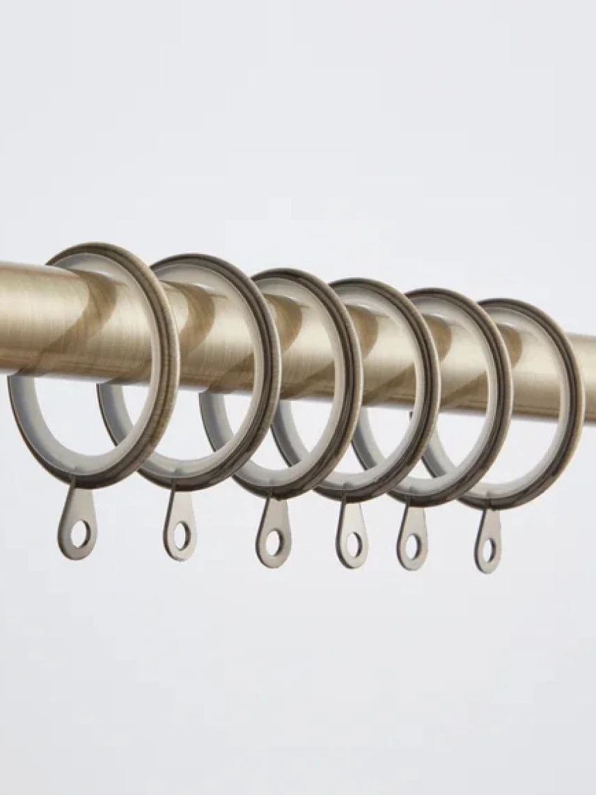 Curtain rings