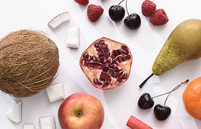 Vibrant and sweet, bursting with the ripe juiciness of freshly picked fruits to help awaken your senses.