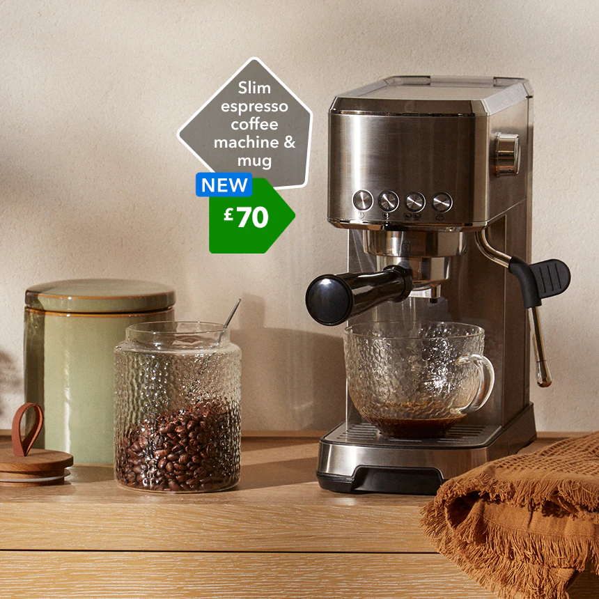 Slim coffee machine & milk jug £70