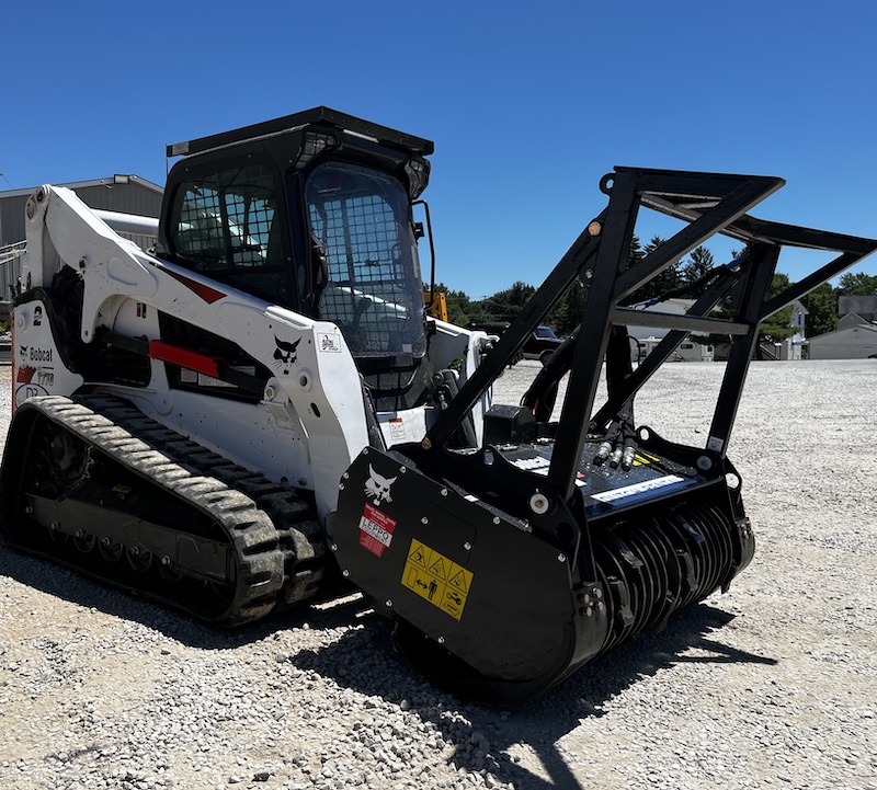 Bobcat T770 with Forestry Head Dutch Rentalz
