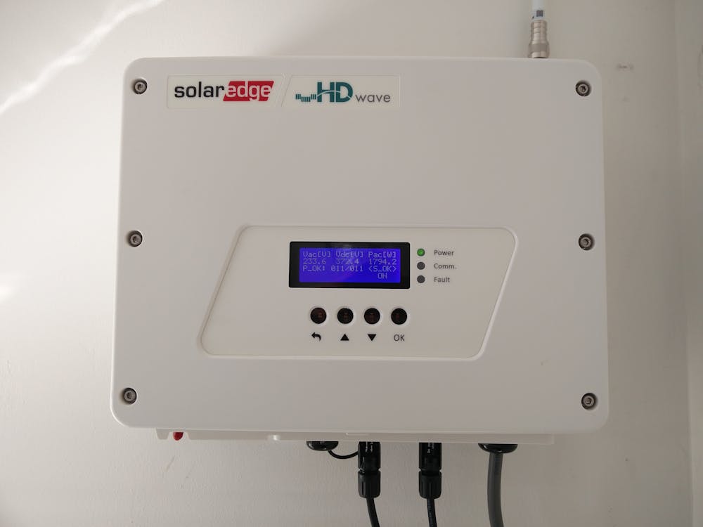 Welke omvormer kies ik bij mijn zonnepanelen? SolarEdge omvormer
