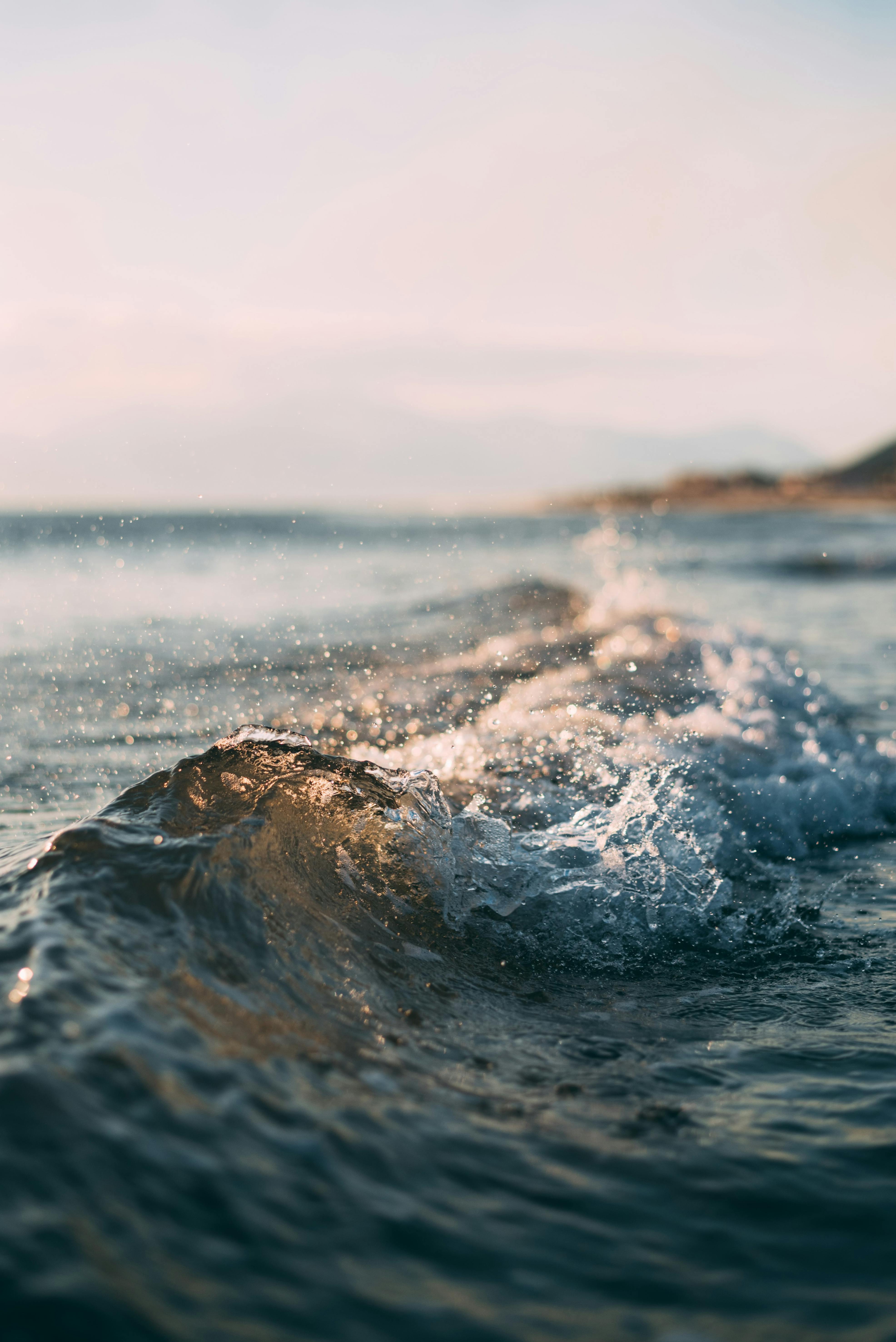 Waves breaking on the coast