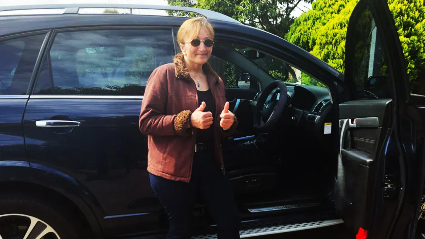 rebecca is a happy customer with her new car from easyauto123