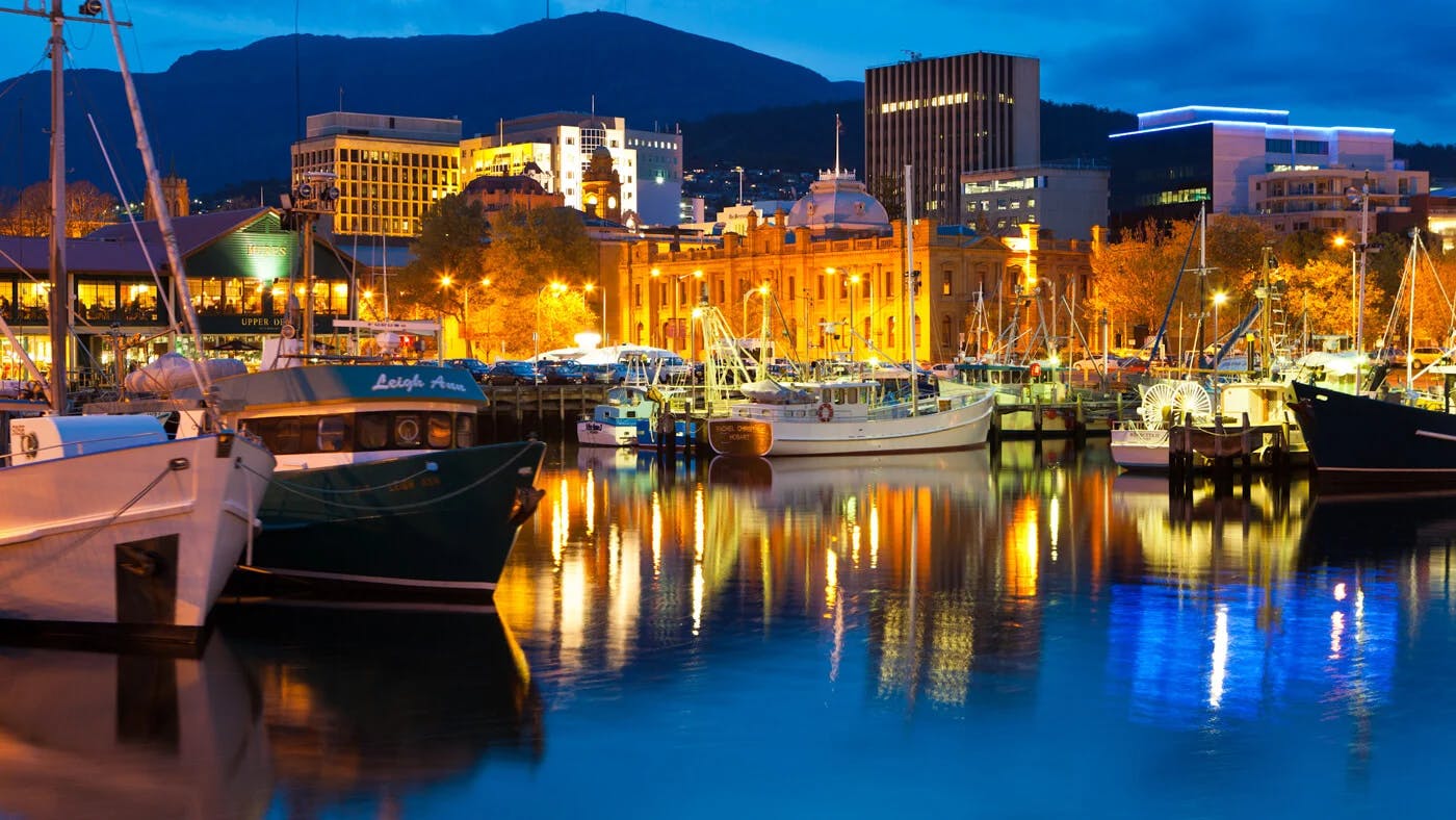 hobart at night