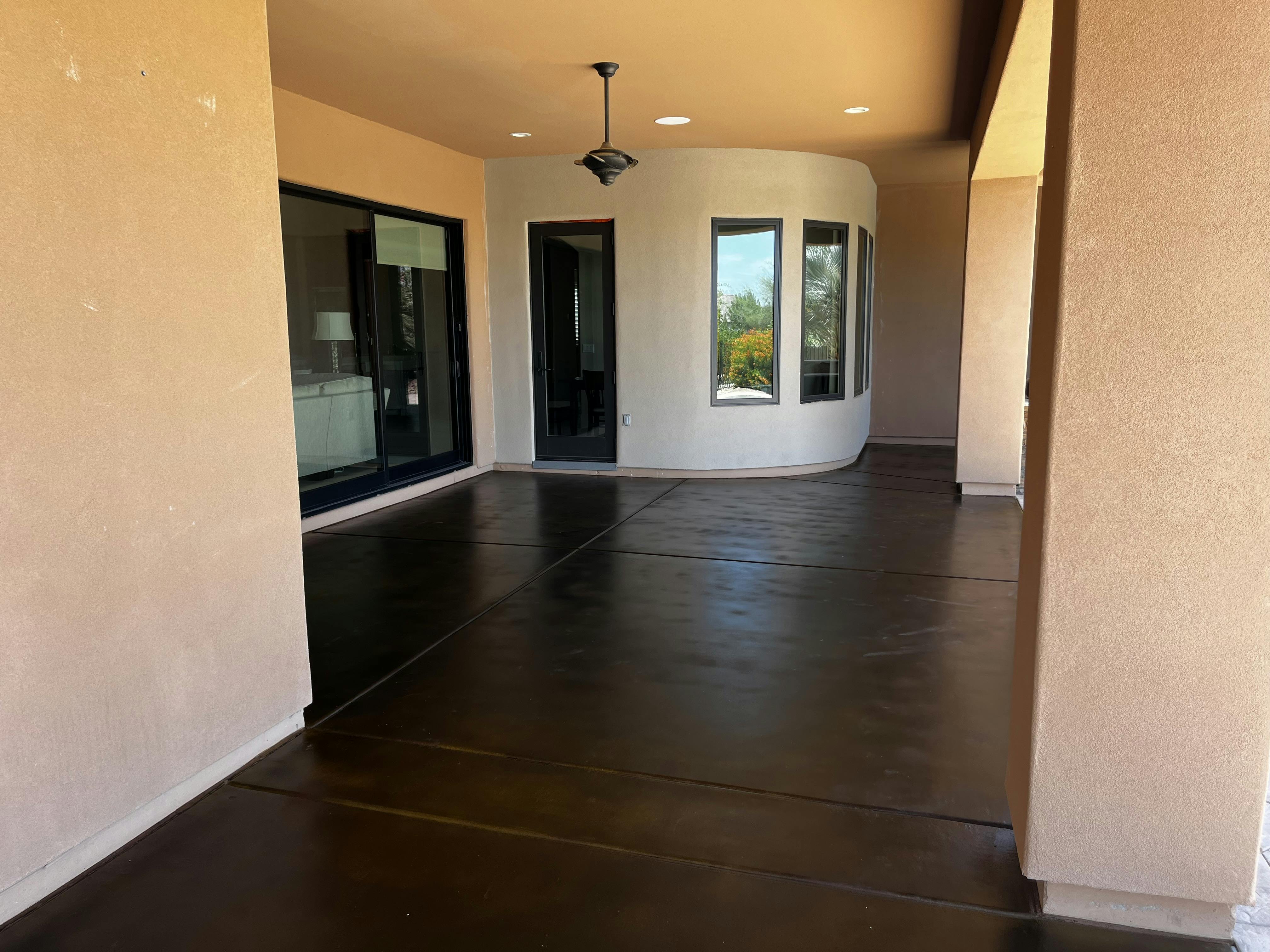 This versatile interior / exterior floor provides superior protection to commercial restaurant floors ,  patios, stores , office's and most commercial and industrial applications.